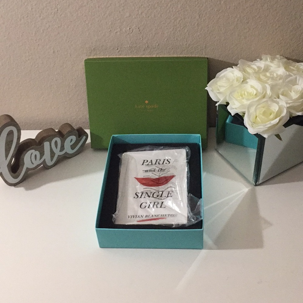 KATE SPADE PARIS AND THE SINGLE GIRL TRAY